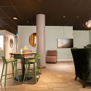 Western Park 4*, Solna község Svédország
