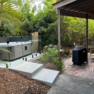 https://hunchy-hideaway.queenslandhotels.net